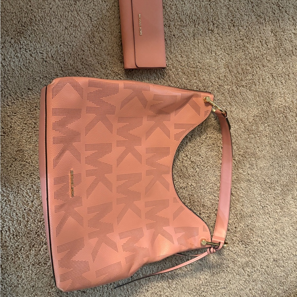 Michael Kors Pink Shoulder Bag & wallet to match